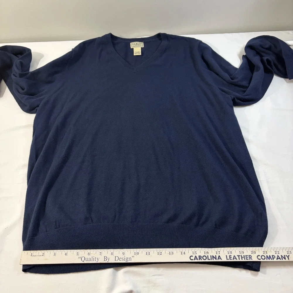 Vintage LL‎ Bean Mens Navy Blue V-Neck Cashmere Cotton Blend Sweater Pullover